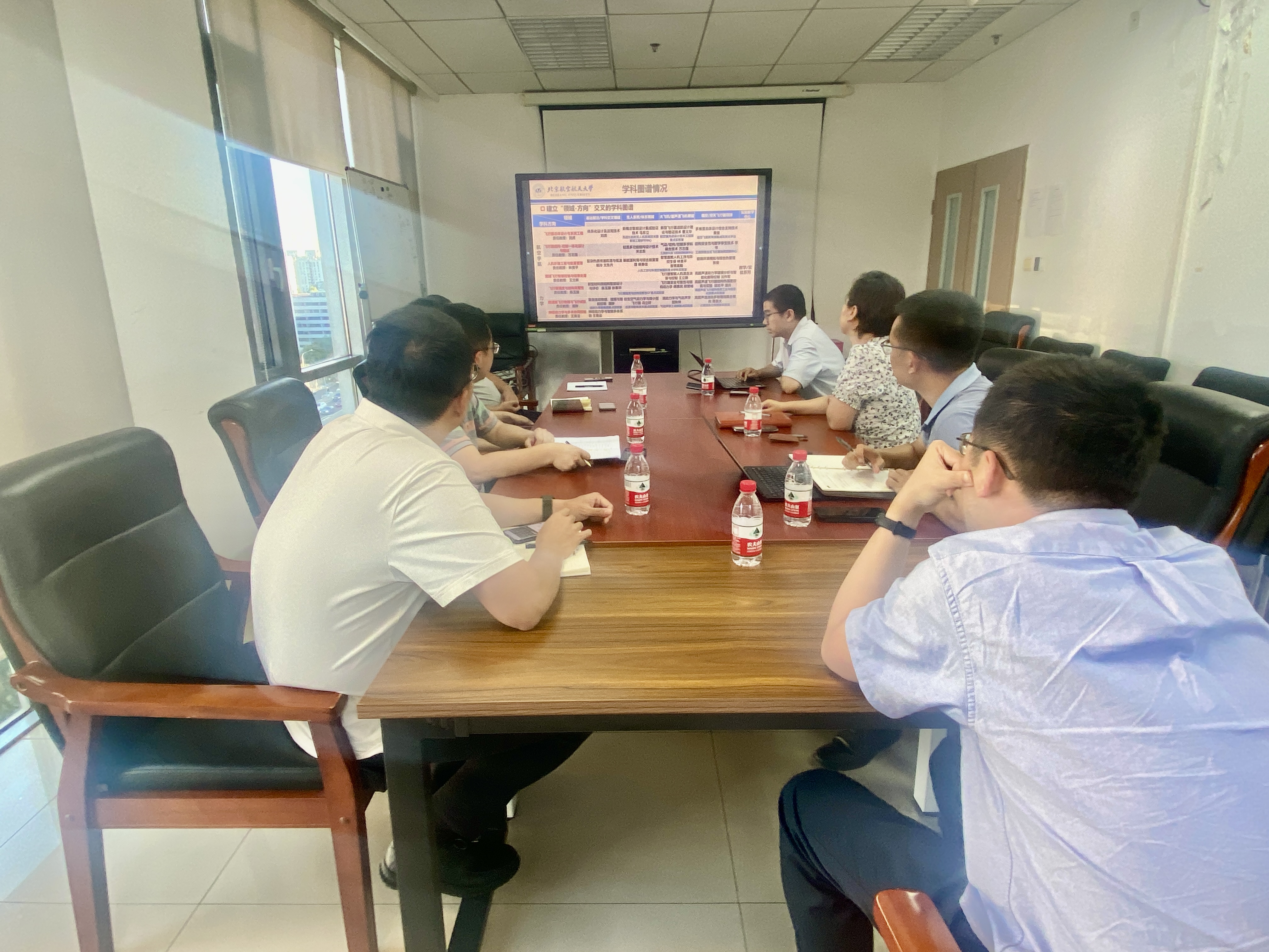 365英国上市公司