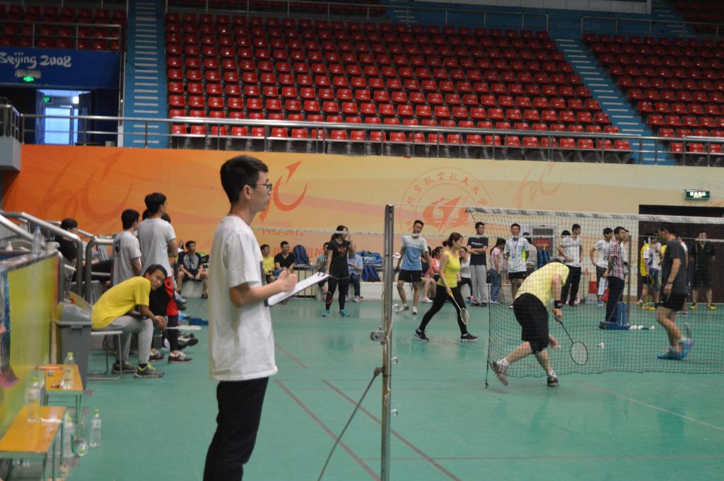 365英国上市公司